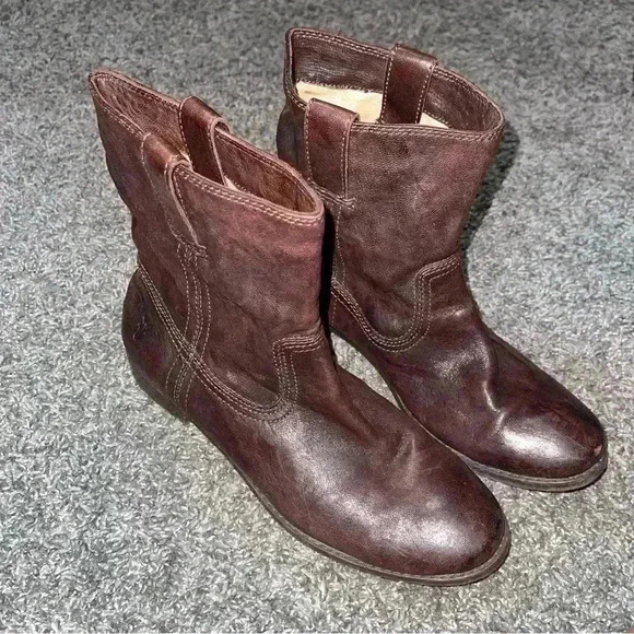Frye Dark Brown Anna Shortie Boots Pull-on Short Booties Sz 8.5M - Picture 1 of 9